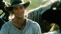 Brad Pitt in „Legenden der Leidenschaft“: Regisseur Ed Zwick verrät nun, dass der Schauspieler am Set ein wahrer Albtraum gewesen sei. (Bild: Everett Collection / picturedesk.com)