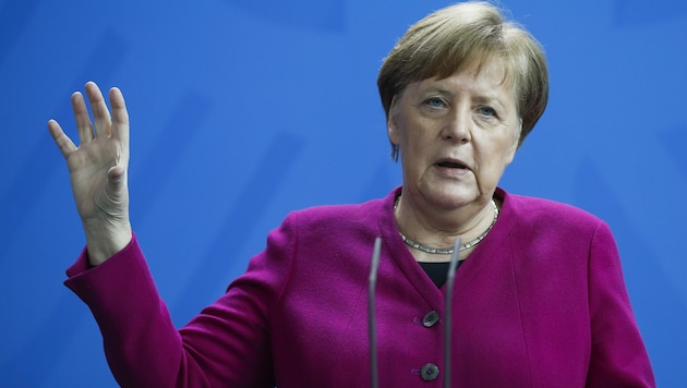 Die deutsche Kanzlerin Angela Merkel (CDU) bei ihrer Pressekonferenz am Gründonnerstag. (Bild: The Associated Press)