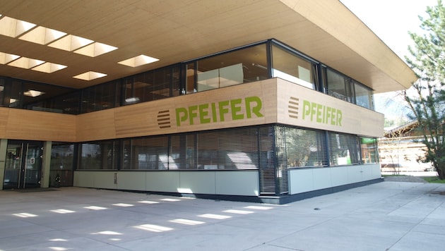 Mit 550 Angestellten am Standort Imst ist die Pfeifer Group der größte Arbeitgeber im Oberland. (Bild: Daum Hubert)