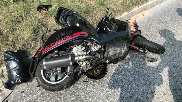 Der 52-jährige Motorradfahrer wurde bei dem Unfall schwer verletzt. (Bild: zeitungsfoto.at/Liebl Daniel)