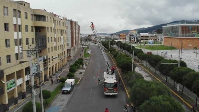 (Bild: ruptly.tv, Quito Fire Department)