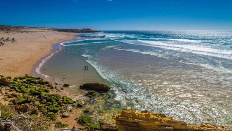 Der Praia do Guincho gilt als einer der schönsten Strände in Portugal. (Bild: ©beketoff - stock.adobe.com)