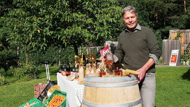 Stolz präsentierte Josef Glatzl seine neue Kreation bereits im Vorfeld der Haiminger Markttage im Vorjahr. (Bild: Daum)