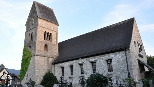 Die Pfarrkirche Hl. Oswald in Anif (Bild: Wikimedia/Chatter)