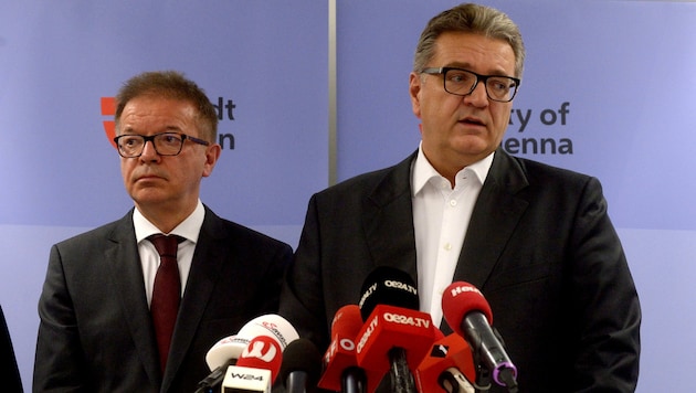 Gesundheitsminister Rudolf Anschober (Grüne, li.) und Stadtrat Peter Hacker (SPÖ) (Bild: APA/Herbert Pfarrhofer)
