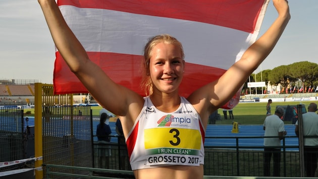 Sarah Lagger jubelt über Bronze bei der U20-EM in Grosseto 2017. (Bild: Olaf Brockmann)