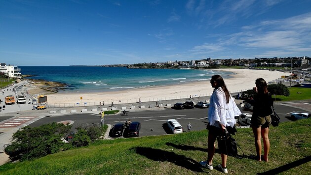 Die Gäste hielten sich nicht an die Social-Distancing-Regeln und deshalb wurden die Strände bei Sydney kurz nach ihrer Öffnung wieder geschlossen (Bild: AFP)