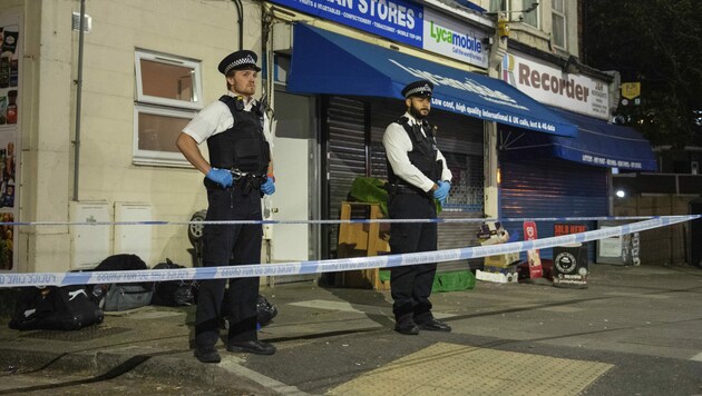 Schreckliche Bluttat in London: Zwei Kinder (1 und 3 Jahre alt) sind tot. (Bild: AP)