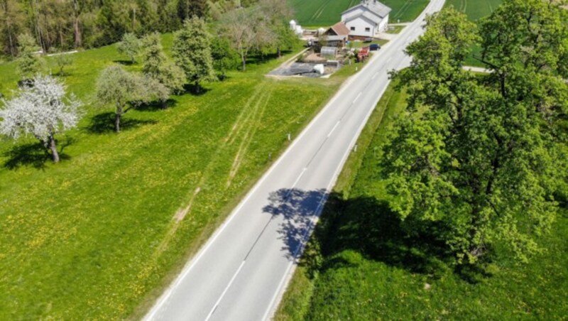 Auf dieser Todesstrecke sollen Radargeräte Raser künftig abhalten (Bild: FOTOKERSCHI.AT / KERSCHBAUMMAYR)