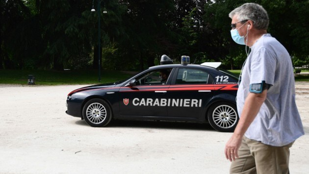 Die italienische Polizei kannte mit Bürgern, die sich nicht an die Quarantäne-Auflagen hielten, keine Gnade. (Bild: AFP)
