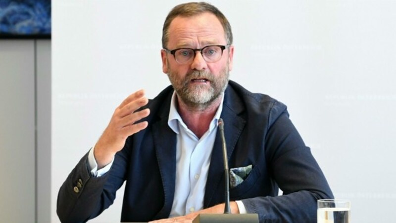 NEOS-Tourismussprecher Sepp Schellhorn (Bild: APA/HELMUT FOHRINGER)