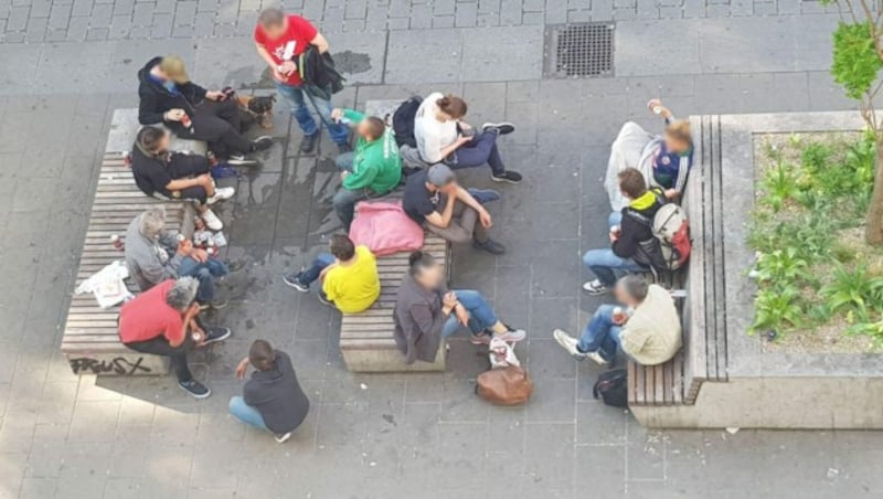 Alkohol, Drogen, Pöbeleien, Randalierer und ständig Lärm - die Anrainer leben in Angst. (Bild: zVg)