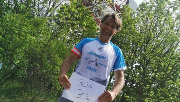 Michael Lagler beim 30. Lauf zur Anninger-Sendestation am 30. April. (Bild: Mike Breit)