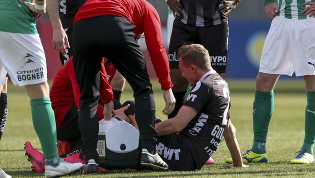 Bitterer Moment: Am 8. März riss bei Thomas Goiginger im Spiel gegen Mattersburg das Kreuzband im linken Knie. (Bild: GEPA pictures/ Mario Kneisl)