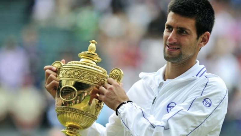 Novak Djokovic nach seinem Wimbledon-Triumph im Jahr 2011. (Bild: AFP)