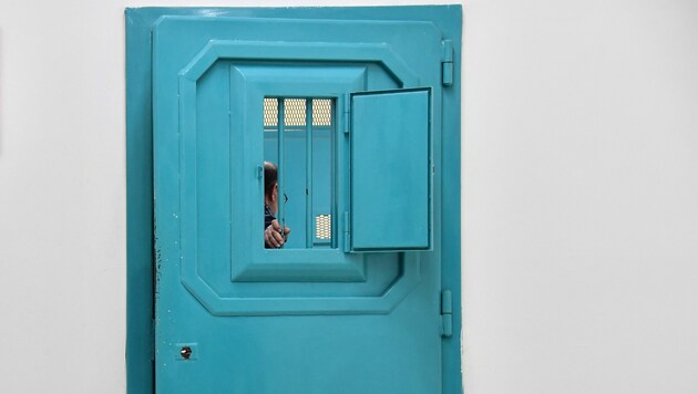 Mafiosi in Hausarrest sollen wieder hinter Gitter. (Bild: AFP)