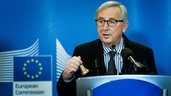 Der ehemalige EU-Kommissionspräsident Jean-Claude Juncker ist gegen die Grenzkontrollen in Europa und nennt sie „eine Gefahr für den Binnenmarkt“. (Bild: AFP)