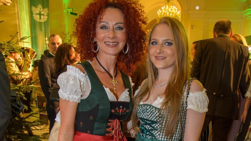 Mausi Lugner mit Tochter Jacqueline (Bild: Viennareport)