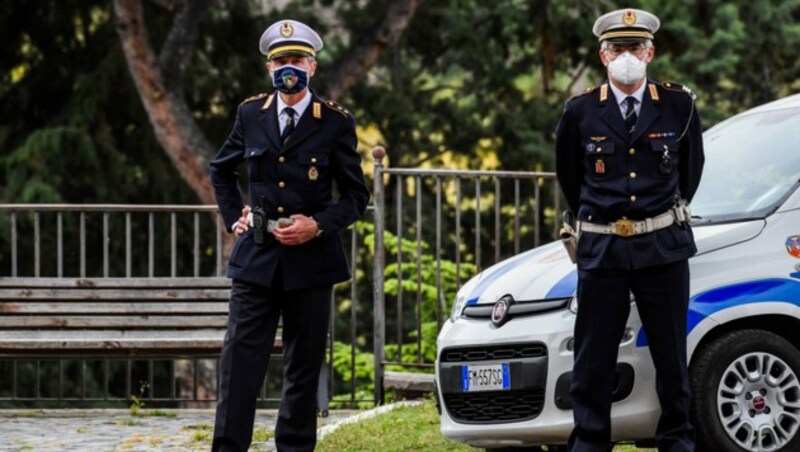 In Italien sind bereits mehr 30.000 Menschen an der Lungenkrankheit Covid-19 verstorben. (Bild: AFP)