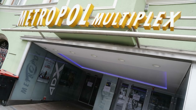 Die Pforten des Metropol Kinos Innsbruck bleiben geschlossen - zum Leidwesen vieler Tiroler. (Bild: Birbaumer Christof)