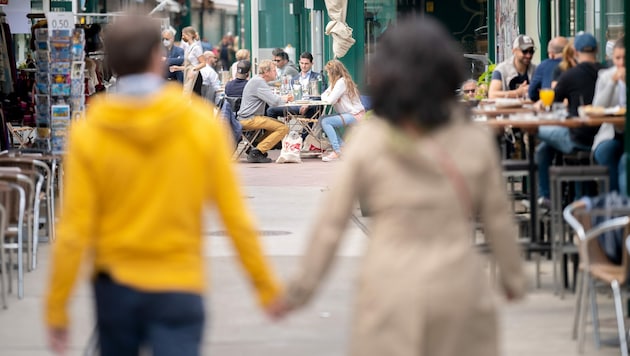 Der Wiener Naschmarkt ist eine Institution (Bild: APA/GEORG HOCHMUTH)