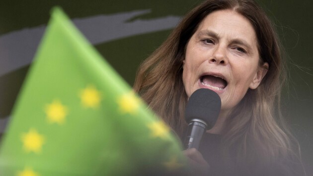 Sarah Wiener, EU-Abgeordnete der Grünen und Fernsehköchin (Bild: AFP)