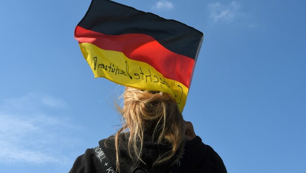 Angst vor der Globalisierung macht sich bei vielen Deutschen breit. (Bild: APA/AFP/Christof STACHE)
