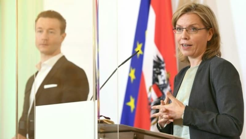 Leonore Gewessler (Grüne) und Gernot Blümel (ÖVP). (Bild: APA/HELMUT FOHRINGER)