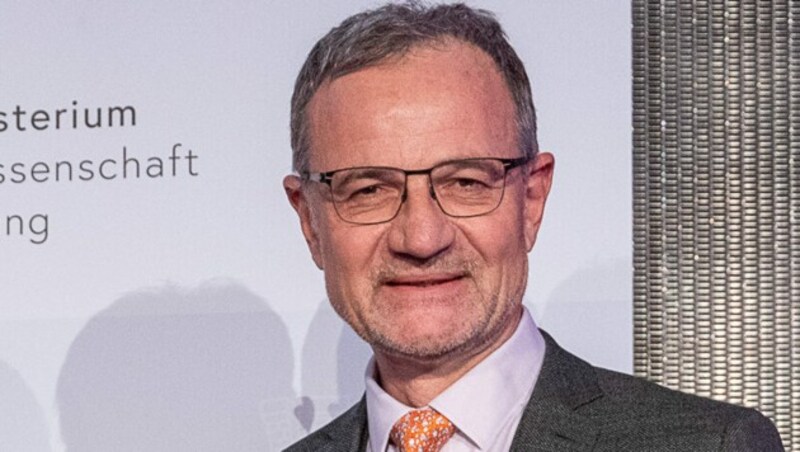 Armin Fidler sieht die niedrige Impfquote auch als Folge der politischen Instrumentalisierung des Virus. (Bild: BMBWF/Martin Lusser)