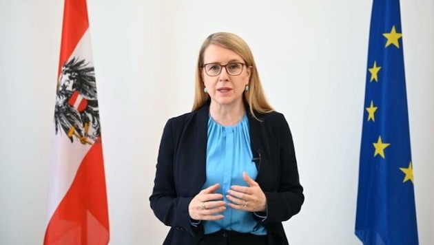 Margarete Schramböck ist Bundesministerin für Digitalisierung und Wirtschaftsstandort (Bild: LiveBild)