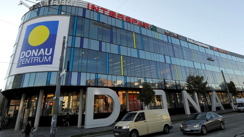 Die Verfolgungsjagd stieg am 16. August beim Donauzentrum in Wien.  (Bild: APA/HANS KLAUS TECHT)