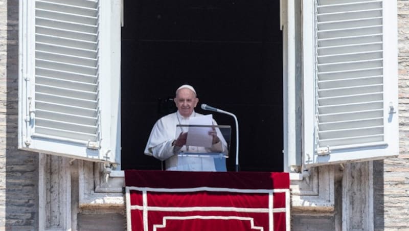 Papst Franziskus bei seinem Gebet zum Pfingstsonntag (Bild: AFP)