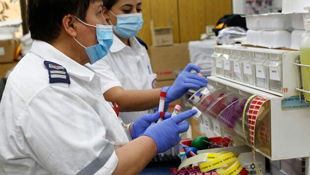 Die WHO warnt vor übermäßigem Antibiotika-Einsatz bei Covid-19-Patienten. (Bild: AFP)