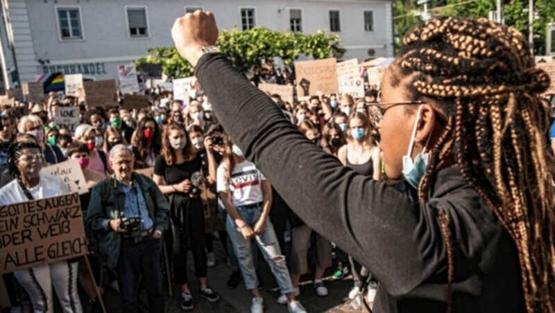 Die Black Lives Matter-Demo mit 10.000 Menschen am Samstag in Graz verlief friedlich. (Bild: Elmar Gubisch)