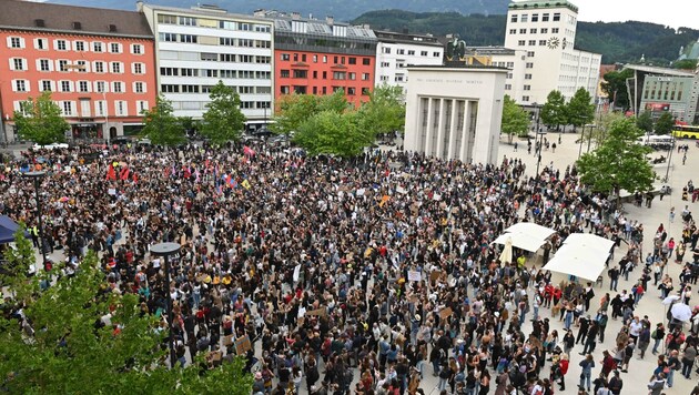4000 Menschen kamen nach Innsbruck, um ein Zeichen zu setzen. (Bild: LIEBL Daniel | zeitungsfoto.at)