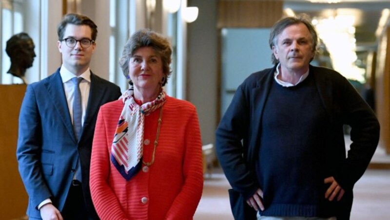 (v.l.) Der Kaufmännische Direktor Lukas Crepaz, Festspielpräsidentin Helga Rabl-Stadler und Intendant Markus Hinterhäuser (Bild: APA/BARBARA GINDL)