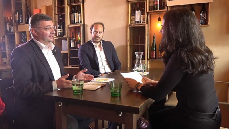 Die Abgeordneten Jörg Leichtfried (SPÖ) und Nikolaus Scherak (NEOS) im Doppel-Interview mit Damita Pressl (Bild: krone.tv)