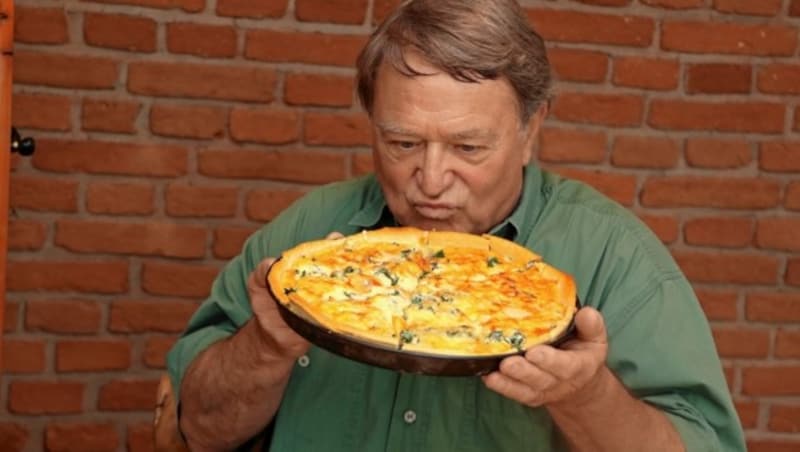 Sogar köstliche Quiche lässt sich mit den Nesseln verfeinern (Bild: Christian Jauschowetz)