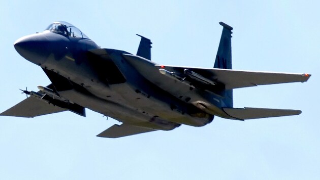 Der abgestürzte Jet soll ein F-15C Eagle wie dieser sein. (Bild: APA/AFP/MAX NASH)
