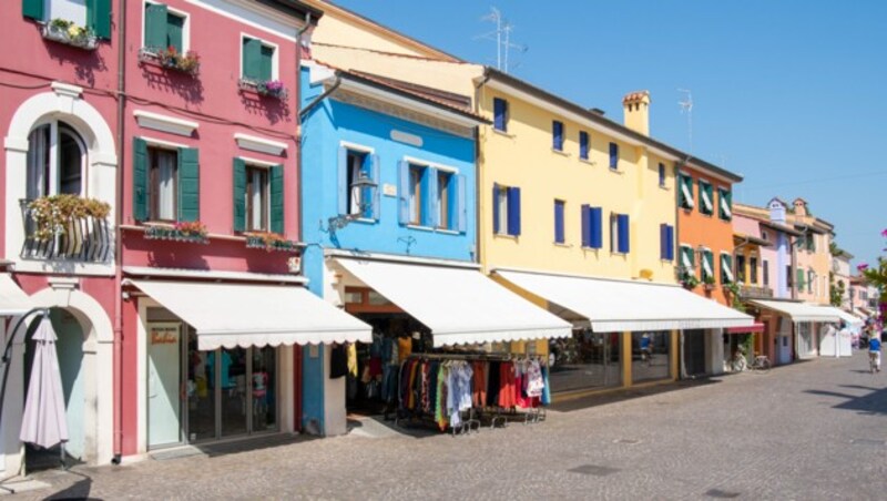 Der italienische Badeort Caorle ist für Besucher bereit ... (Bild: ©Thomas - stock.adobe.com)