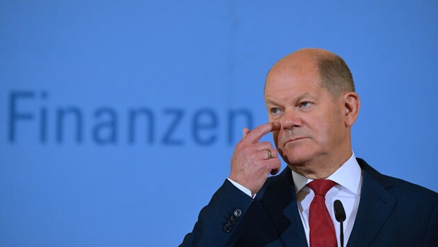 Der deutsche Finanzminister Olaf Scholz möchte mehr Schulden machen als ursprünglich angenommen. (Bild: AFP)
