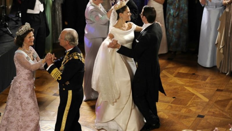 Kronprinzessin Victoria und Prinz Daniel beim Hochzeitstanz (Bild: www.photopress.at)