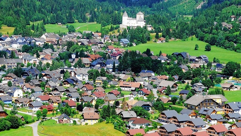 Ein Blick auf Mauterndorf (Bild: ROLAND HOLITZKY)