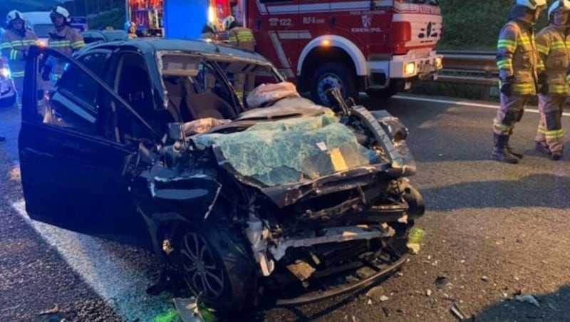 Der ÖAMTC warnt eindringlich vor dem Hantieren mit Smartphones während dem Fahren auf Schnellstraßen. (Bild: Freiwillige Feuerwehr Eben im Pongau)