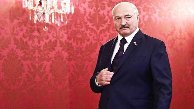 Der weißrussische Machthaber Aleksander Lukaschenko (Bild: APA/Hans Punz)