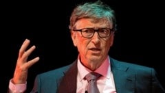 Seit 2021 ist der Gründer aus der offiziellen Wahrnehmung Microsofts verschwunden. Doch im Hintergrund ist Bill Gates – mit 127 Milliarden US-Dollar in den Top-Ten der reichsten Menschen – noch höchst aktiv. (Bild: AFP PHOTO / JUSTIN TALLIS)