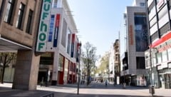 Auch einige Karstadt-Sports- und SportScheck-Filialen mussten nach der Signa-Pleite schließen.