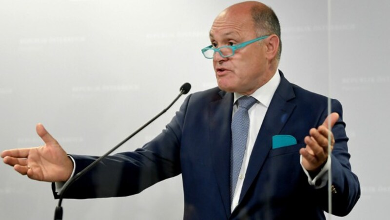 Nationalratspräsident Wolfgang Sobotka (ÖVP) ist auch Vorsitzender des Ibiza-Untersuchungsausschusses. (Bild: APA/ROLAND SCHLAGER)