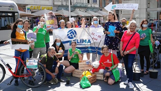Startschuss für das Klimavolksbegehren am Grazer Hauptplatz am Montag, 22. Juli (Bild: Sepp Pail)