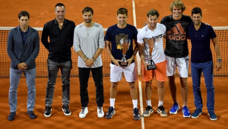 Dusan Lajovic, Viktor Troicki, Grigor Dimitrow, Filip Krajinovic, Dominic Thiem, Alexander Zverev und Novak Djokovic (von li. nach re.) (Bild: AFP)